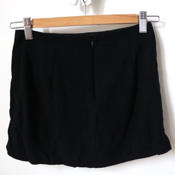 SOLD! PRINCESS POLLY SELBY MINI SKIRT BLACK ECO - Picture 3 of 9